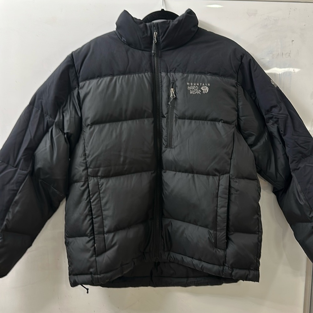 Men’s Large Mountain Hardwear Black Puffy Down Jacket